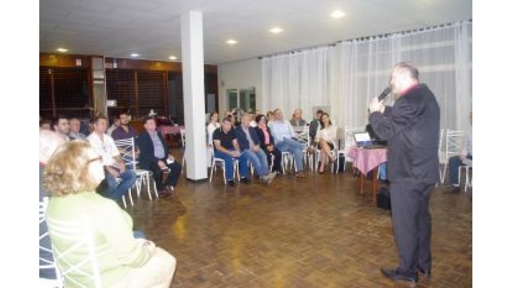 Empresários da Itoupava Norte e Fortaleza conhecem melhor o funcionamento da Acib