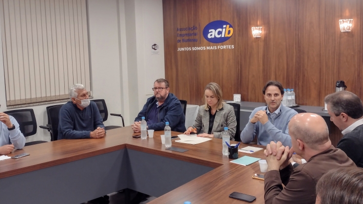 Diretoria da ACIB conhece formato de Consórcios Intermunicipais Multifinalitários